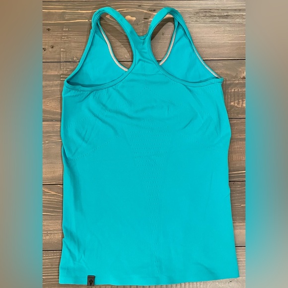 Ivivva by Lululemon tank top. Great condition! Size 12. - Picture 3 of 4